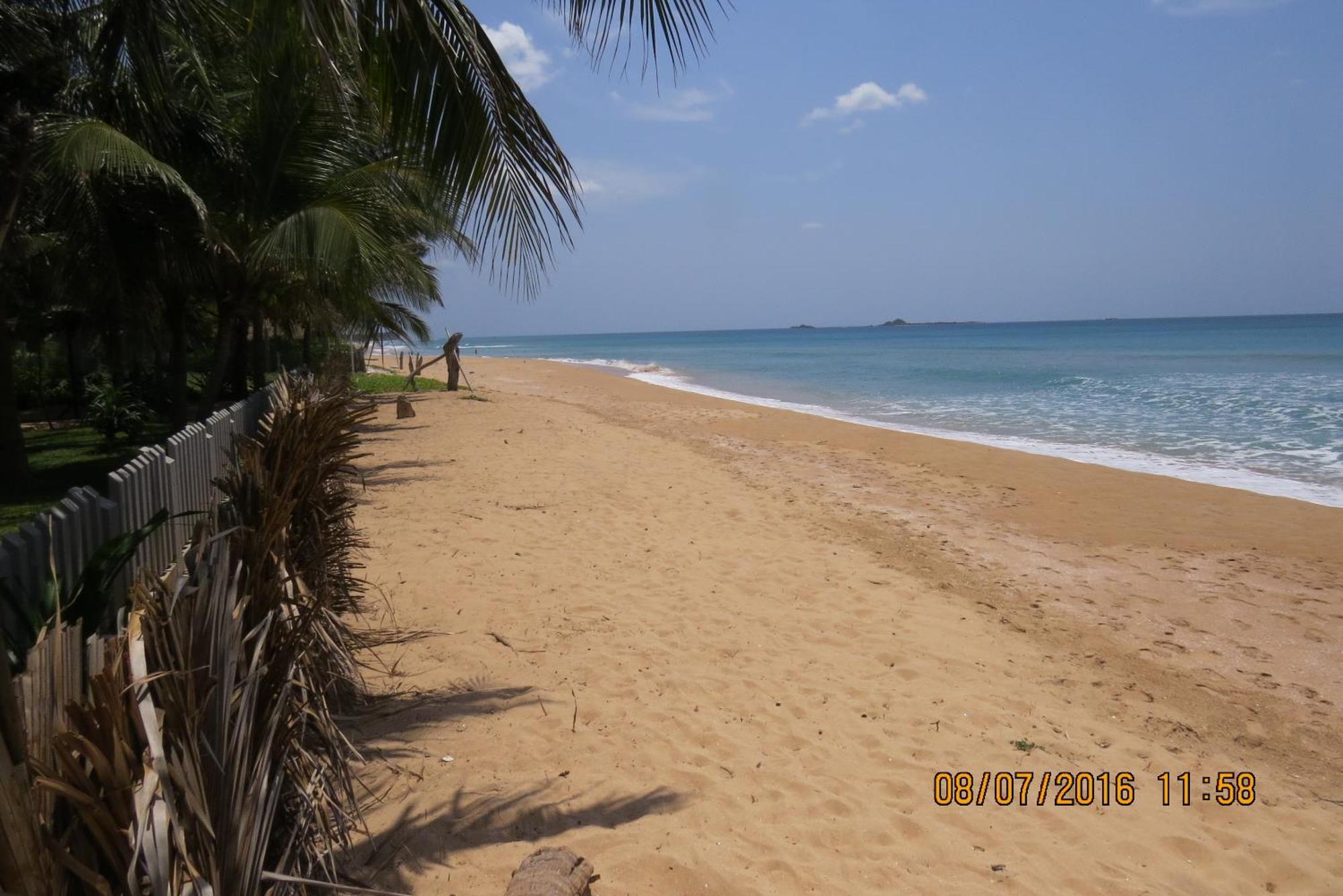 Sandy Shores Appartement Trincomalee Buitenkant foto